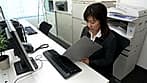 運送会社『大塚急便』 女子社員たちの休日社内脱糞 サンプル画像 1