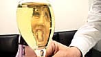 素人娘のオシッコ飲んじゃいました！ サンプル画像 8