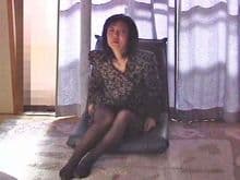 生々しい中年のオナニー  みょ〜に厭らしい太腿とお尻とイク時の声 サンプル画像 3
