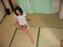 生々しい中年のオナニー  みょ〜に厭らしい太腿とお尻とイク時の声 サンプル画像 6