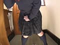 おトイレ貸してくださいっ！２　玄関糞もらしパニック サンプル画像 3