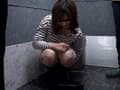 「うしろ向いてくださいっ！」 止まるエレベーター 非常用トイレ緊急うんこ６ サンプル画像 8