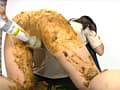 透明パンツで大量脱糞 丸見えお漏らし サンプル画像 9