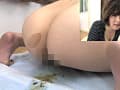 あなたを見つめたまま脱糞 サンプル画像 10