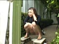 素人ナンパトイレ号がゆく 外伝 TOKYOガールズ野グソ3 屋外でウンチすることを野グソと言います うふ サンプル画像 1