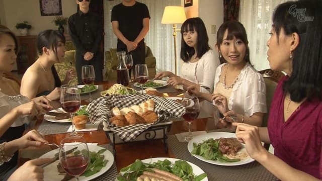 セレブ公開調教 美咲結衣 サンプル画像 5