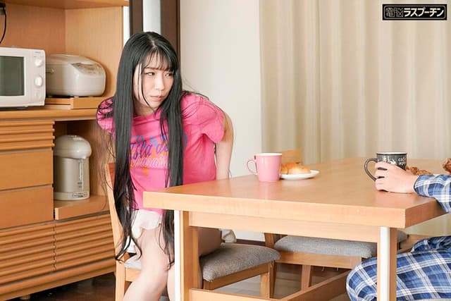 変態の弟に妙な液体をアナル点滴され肛門の感度を数十倍に魔改造されたデカ尻姉 みひな サンプル画像 7