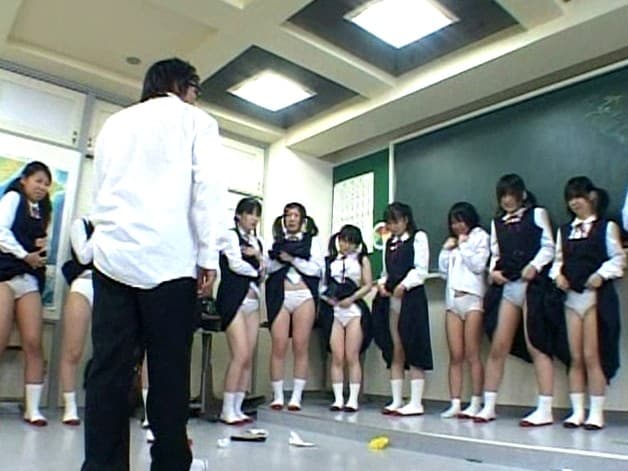 ナチュラルハイ年末スペシャル 女子○学生体罰教室 サンプル画像 1