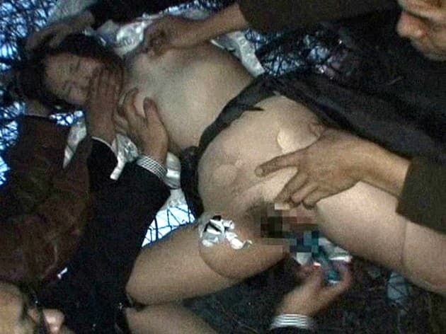 ［痴●電車で毎日見かける美巨尻女に］襲撃浣腸 サンプル画像 8