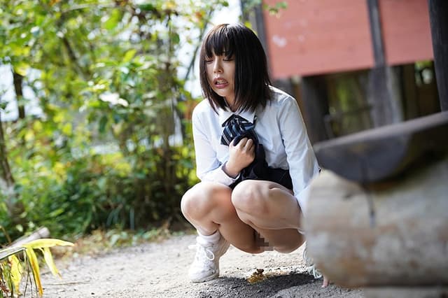 媚薬浣腸でう○ちおもらし。 肛門から直吸収した媚薬が効きすぎて 発情しまくったひよこ女子をそのまま3穴●す サンプル画像 5