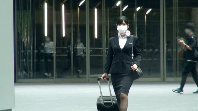 スチュワーデスin...（脅迫スイートルーム） 久留木玲 サンプル画像 1