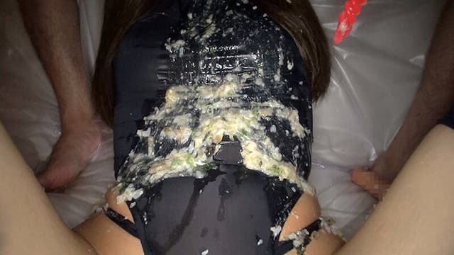 尻穴x膣穴x喉奥=3穴調教 大量ゲロ初解禁！！ 初めて出会った男の肉便器に堕ちた元レースクイーンの快楽中毒女 サンプル画像 14