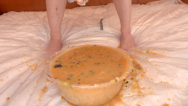 素人ドキュメント 強●エンドレス嘔吐 食わせて、吐かせて、大量のゲロを浴びまくる！！（DJCY-009） サンプル画像 5