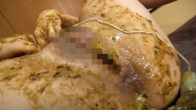糞を膣に詰め込んで、オナニー サンプル画像 4