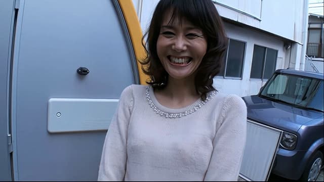 【AIリマスター版】素人ナンパトイレ号がゆく 外伝 人妻プレミアうんち 夫には見せられない！極上ミセス初脱糞 サンプル画像 9
