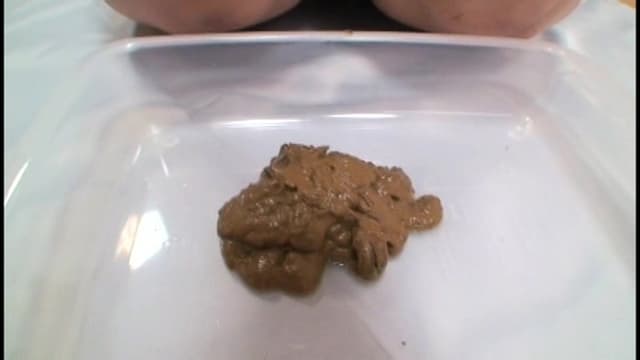 素人うんち倶楽部 狂った会員達の社交場 サンプル画像 17