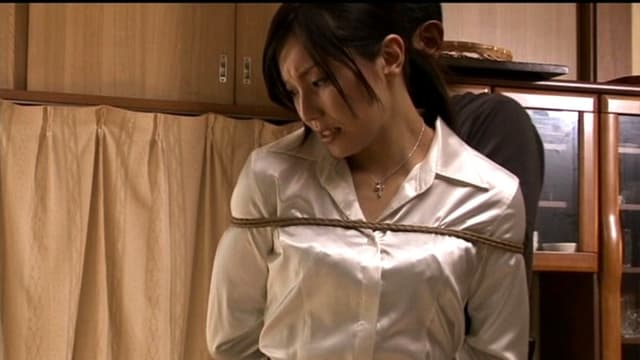 8年後の教え子調教 若妻牝犬浣腸 真白希実 サンプル画像 12