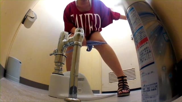 美女たちの排泄パニック 2 サンプル画像 14