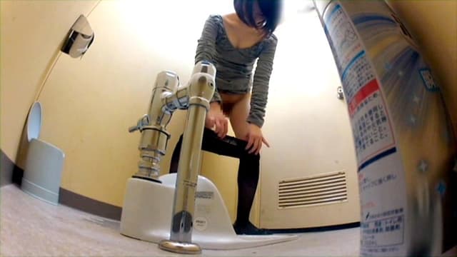 美女たちの排泄パニック 2 サンプル画像 16