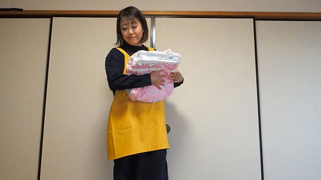 女の子がおむつを当てられる主観カメラ映像「優しい日常」 サンプル画像 7