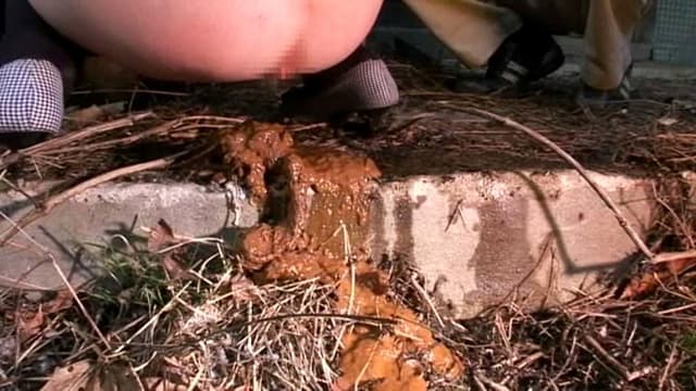 のら糞 ～お外でおしりの穴が広がって～ サンプル画像 20