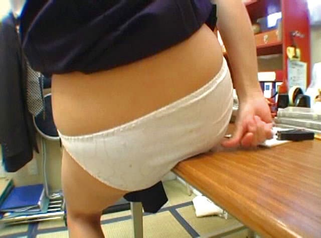 おなら＆脱糞 女子○生のアナルいじり サンプル画像 3