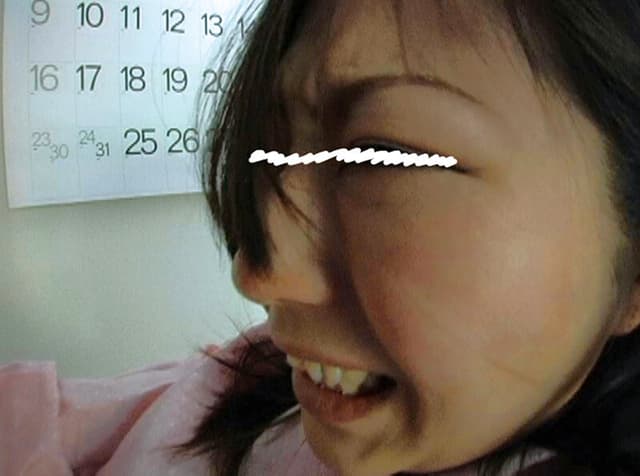 人前で初めての排泄 人妻のうんこおしっこを食らう便器男たち サンプル画像 10