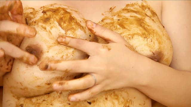 崩れるア〇ル 止まらない限界突破のひねり出る大脱糞 サンプル画像 9