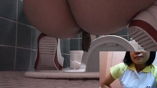 少女限定・局部アップ 第二体育館トイレうんこ盗撮 サンプル画像 10