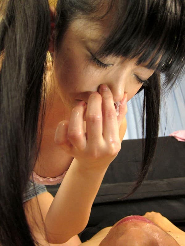 人間崩壊シリーズ24 ゲロスカ痴女 汁女のウンゲロ祭 瀬戸友里亜 サンプル画像 3