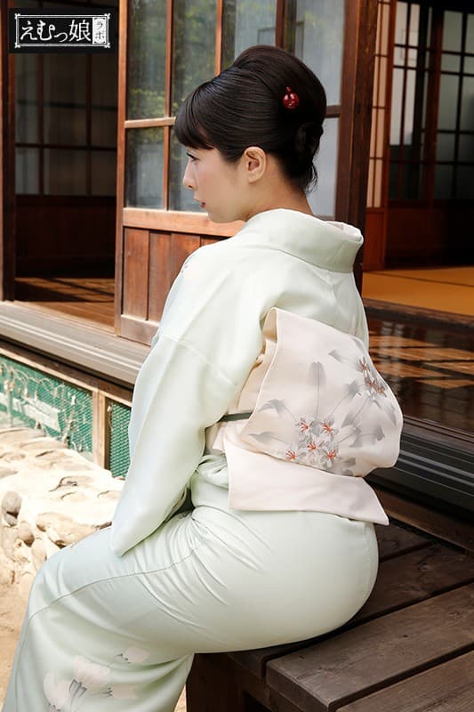 恋い焦がれた緊縛プレイ！憧れ続けた変態プレイ！ 三十路女盛り美人女着付け師のM性がAVデビューで花開く！ サンプル画像 1