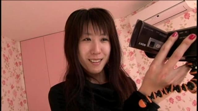 完全素人 自画撮り排泄 彼氏や親と同居中なのでスタジオでうんこをしちゃいました！ サンプル画像 17