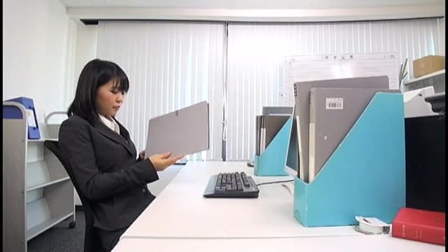 大量＆大開脚！ 丸見え脱糞コレクション 10人のOL、密やかな排便･･･編 サンプル画像 6