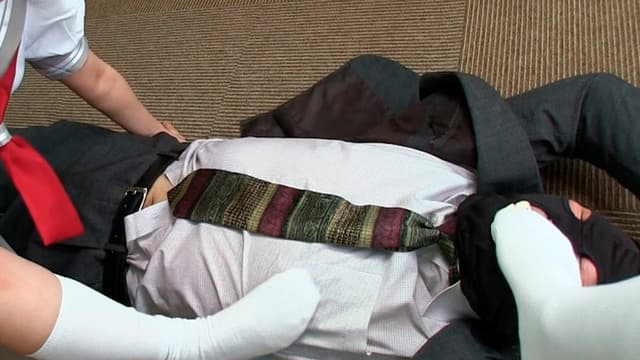 背広姿の女子便所 サンプル画像 3
