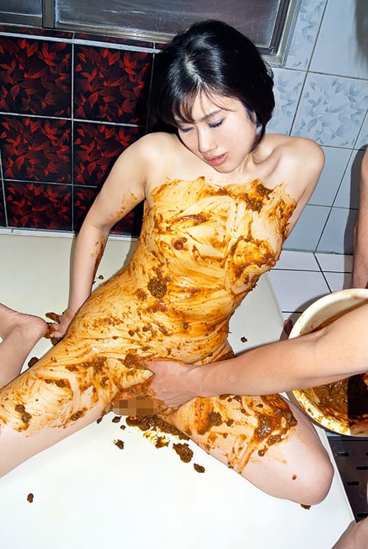 糞を漏らしながらSEXする下品な淫猥痴女 サンプル画像 17