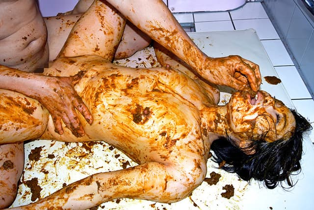 糞を漏らしながらSEXする下品な淫猥痴女 サンプル画像 19