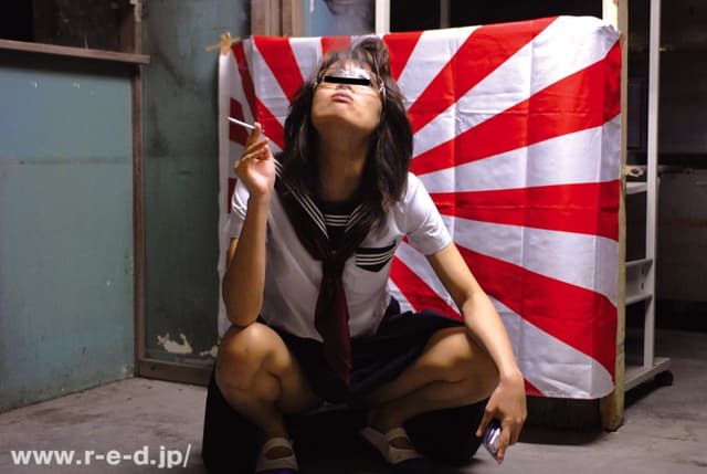 投稿者スパイダー ヤンキー不良少女うんこ座りもっこりパンチラ89名 サンプル画像 10