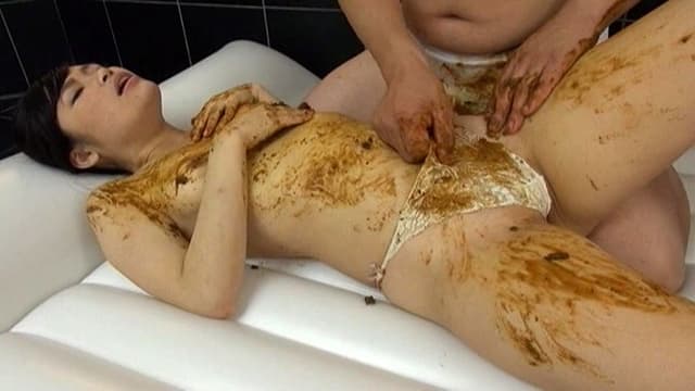 スカトロ脱糞アクメ 野糞姿を晒して発情する女たち 立花りく サンプル画像 15